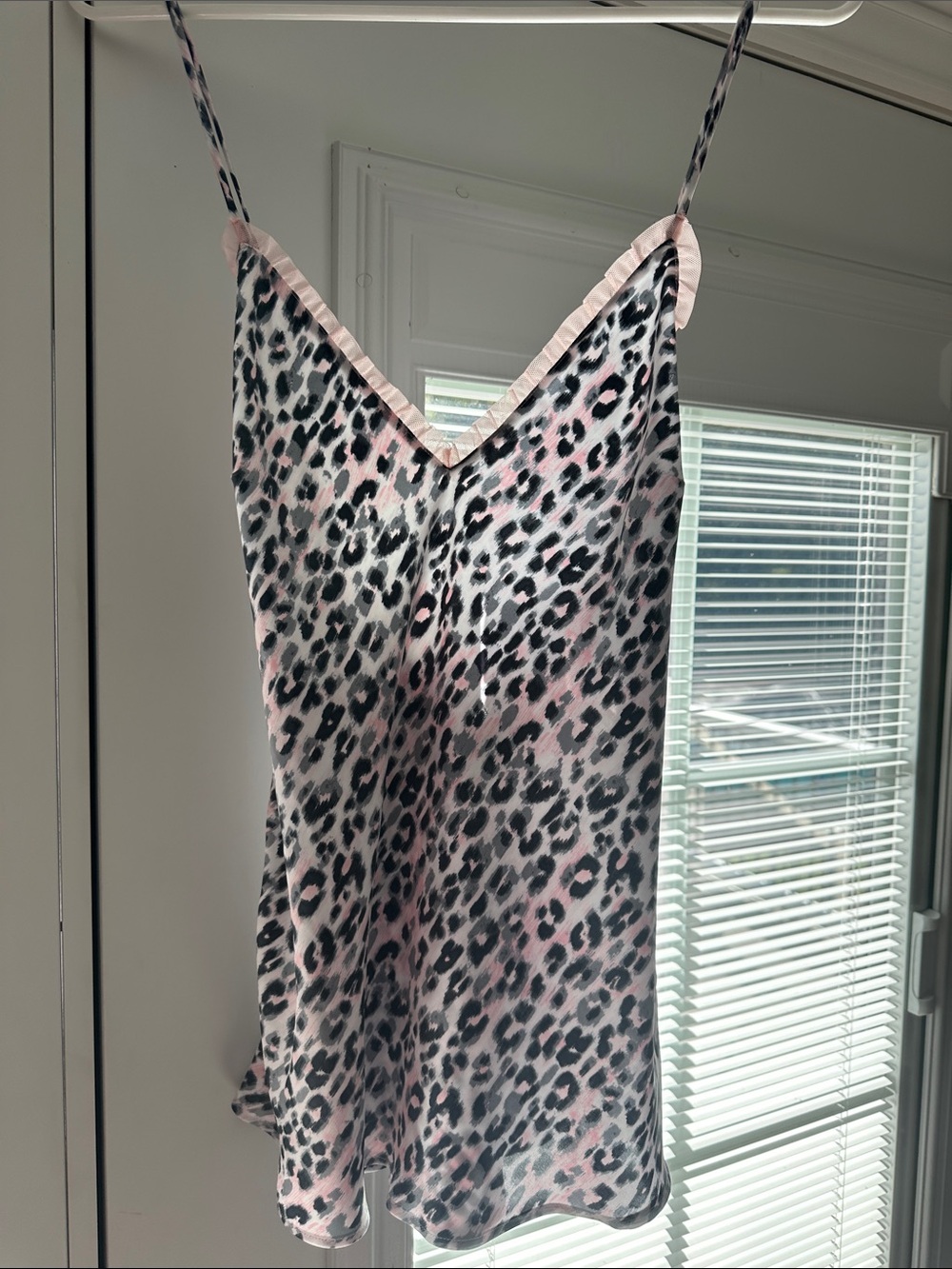 NWOT Victoria’s Secret Pink Leopard Print Top Large